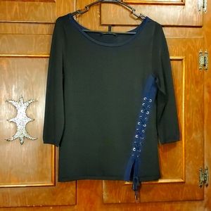BNWOT White House Black Market 3/4 sleeve black and navy top sz S